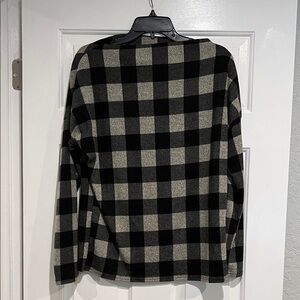 7th Ray Black and Gray Plaid Crewneck Sweater